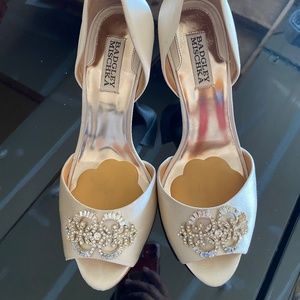 Badgley Mishka Peep Toe Pumps  Size 9 M